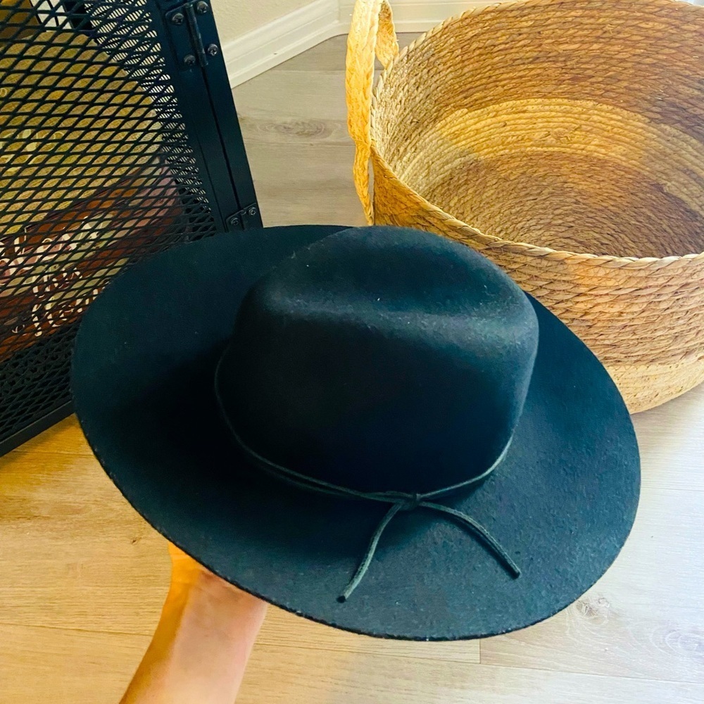 Phenix 100% Wool Fall Hat